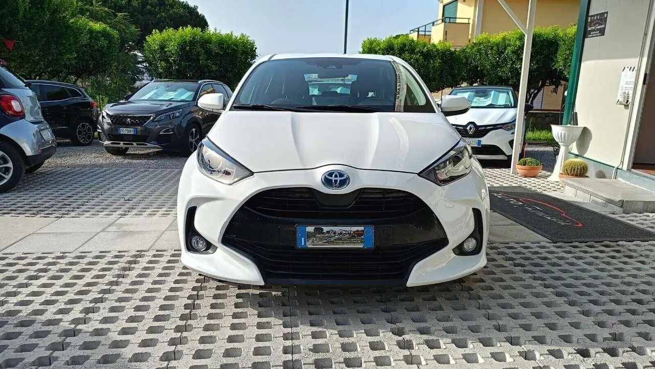 Photo 1 : Toyota Yaris 2022 Hybrid