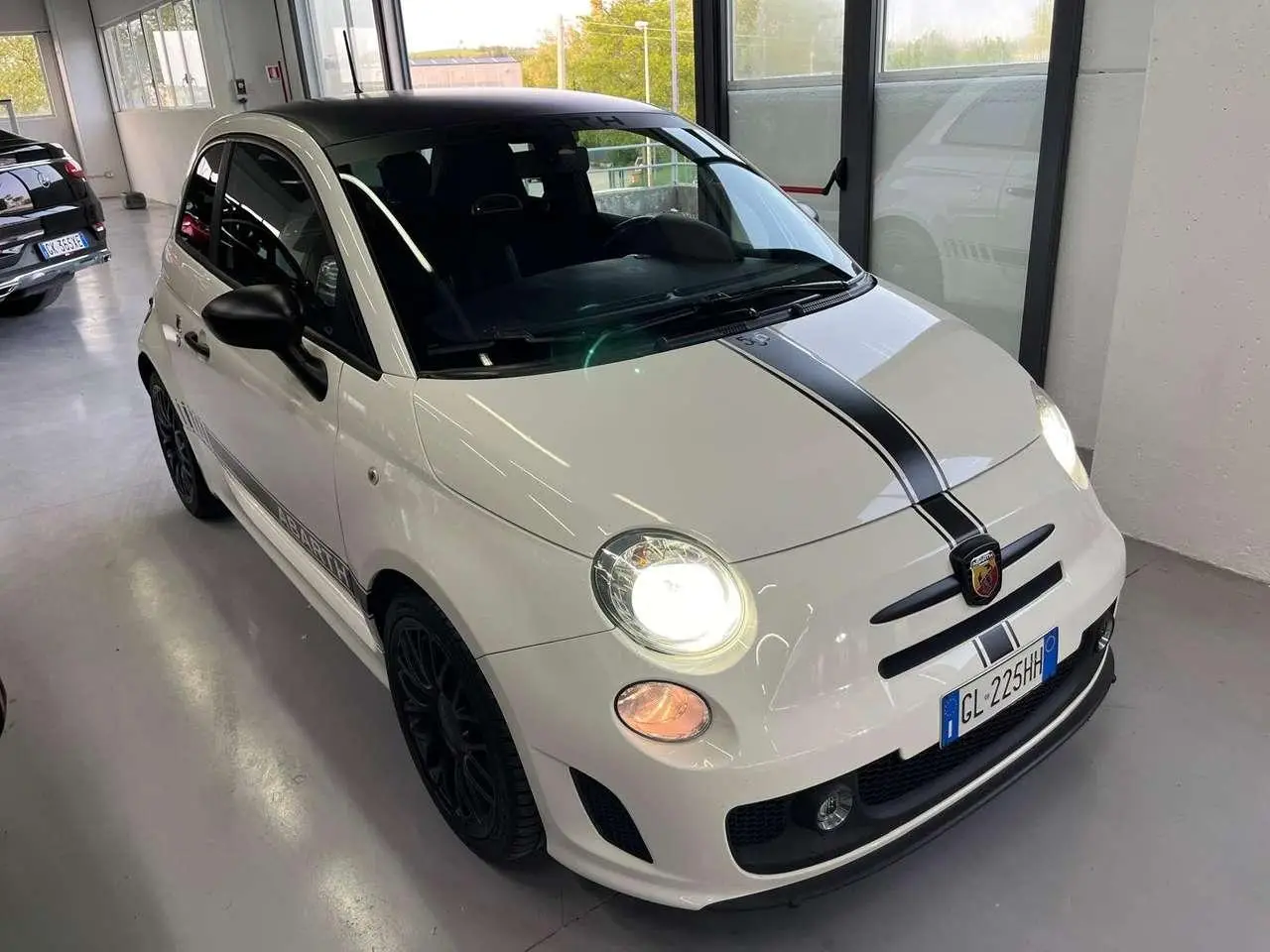 Photo 1 : Abarth 595 2016 Essence