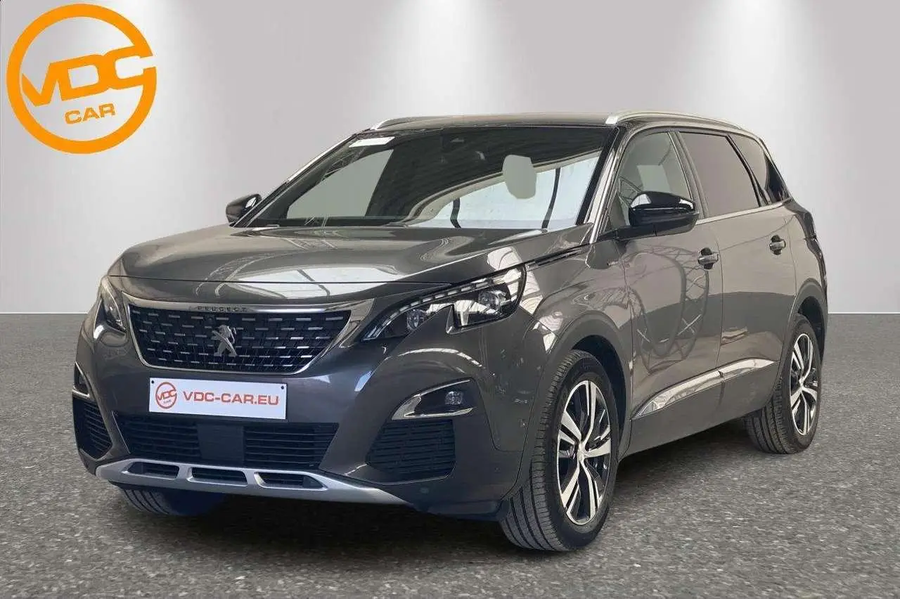 Photo 1 : Peugeot 5008 2018 Diesel