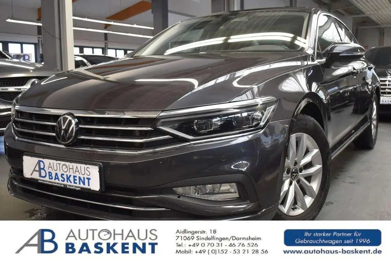 Photo 1 : Volkswagen Passat 2021 Diesel