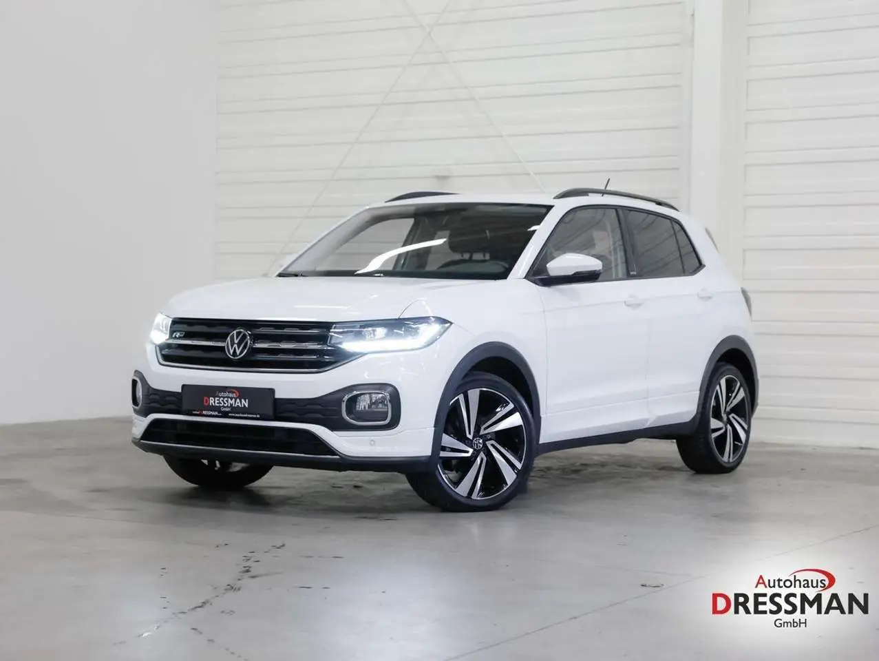 Photo 1 : Volkswagen T-cross 2021 Essence