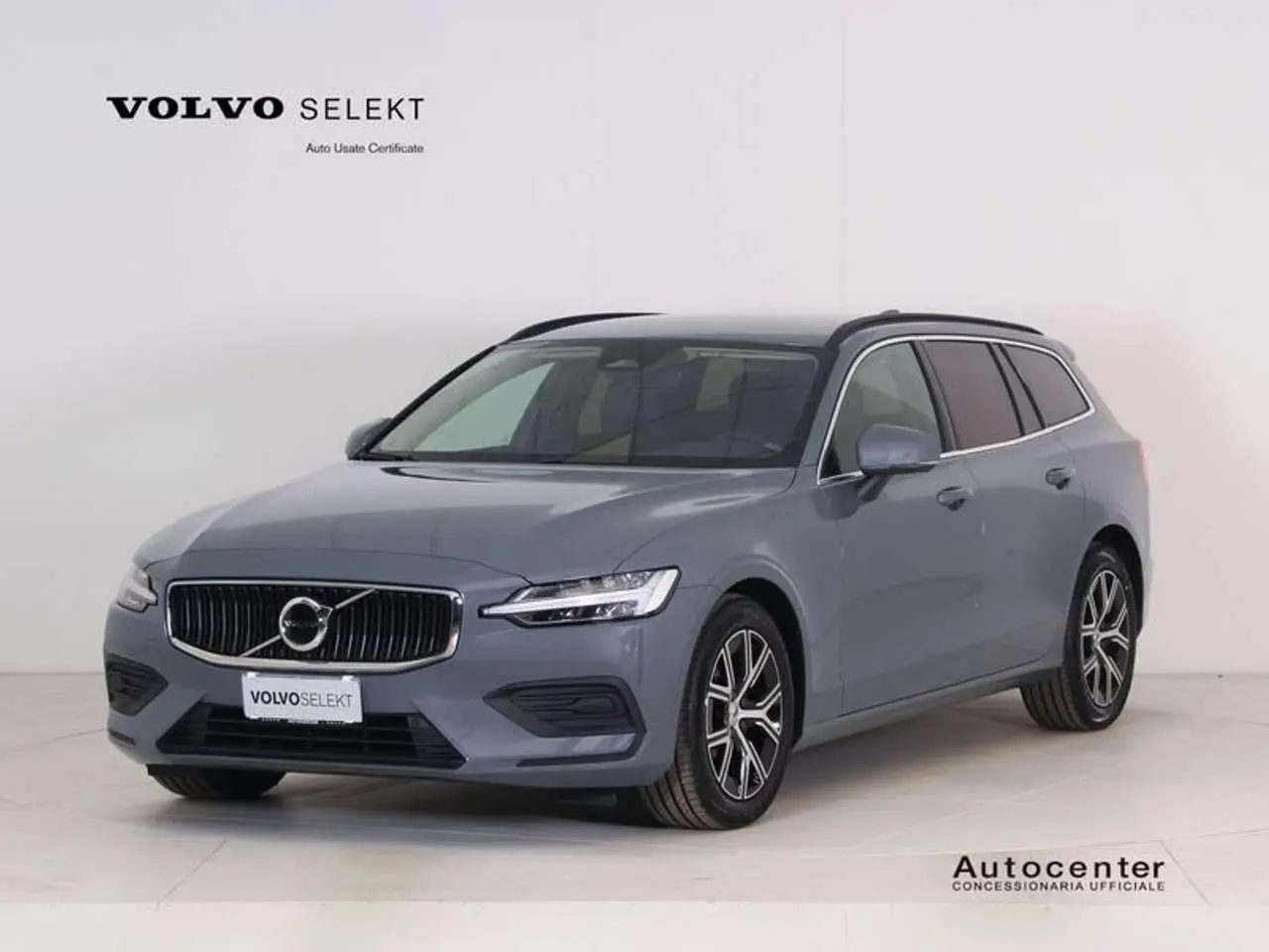 Photo 1 : Volvo V60 2024 Hybrid