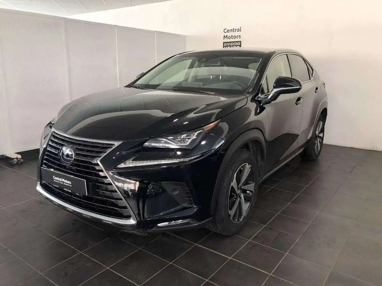 Photo 1 : Lexus Nx 2020 Hybride