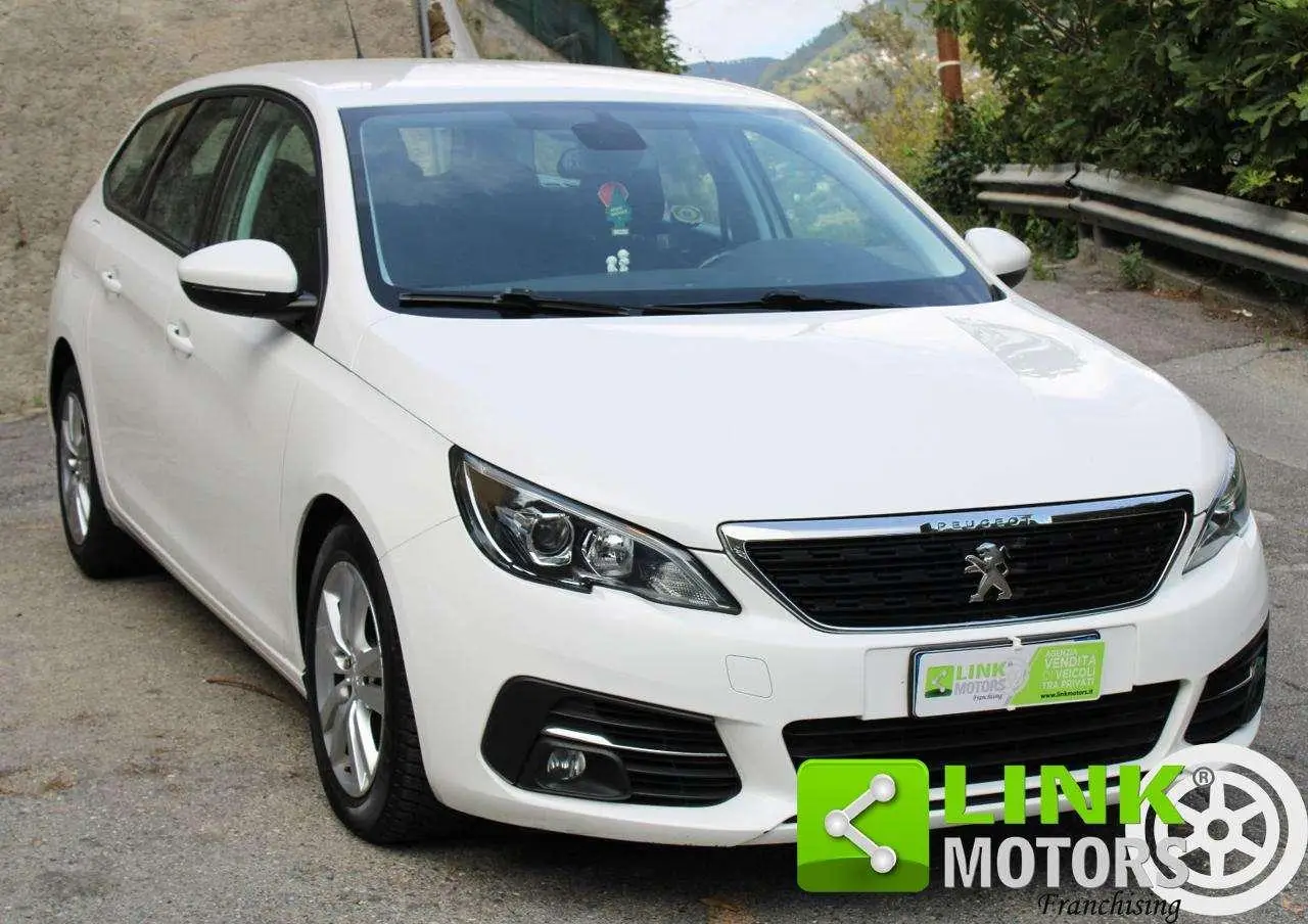 Photo 1 : Peugeot 308 2018 Diesel