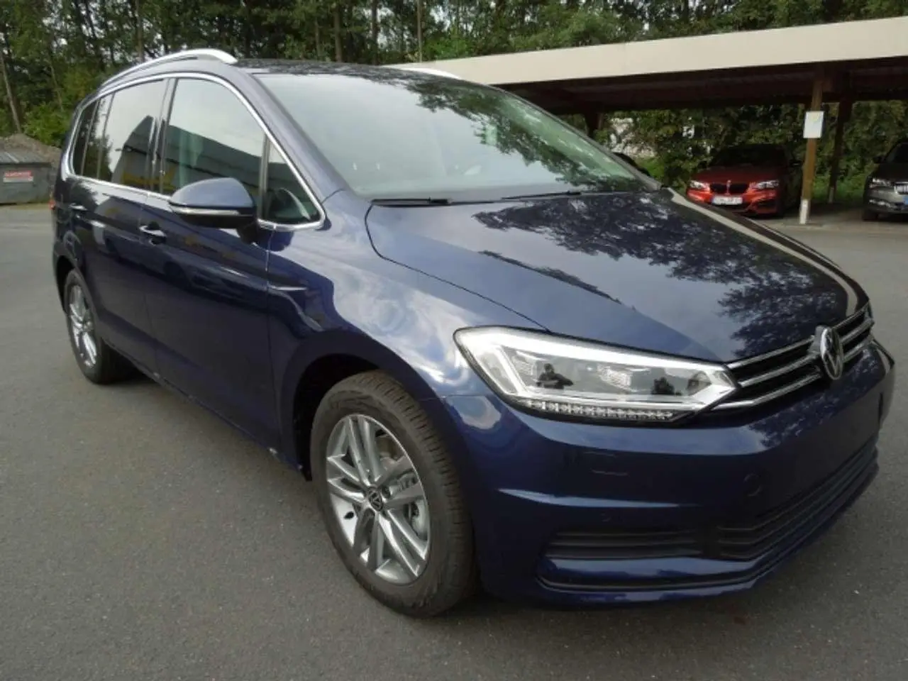 Photo 1 : Volkswagen Touran 2024 Essence