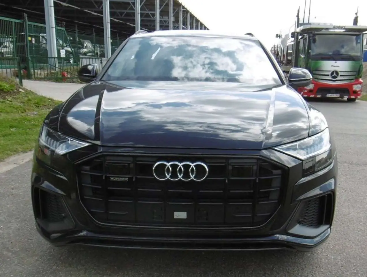 Photo 1 : Audi Q8 2024 Hybride