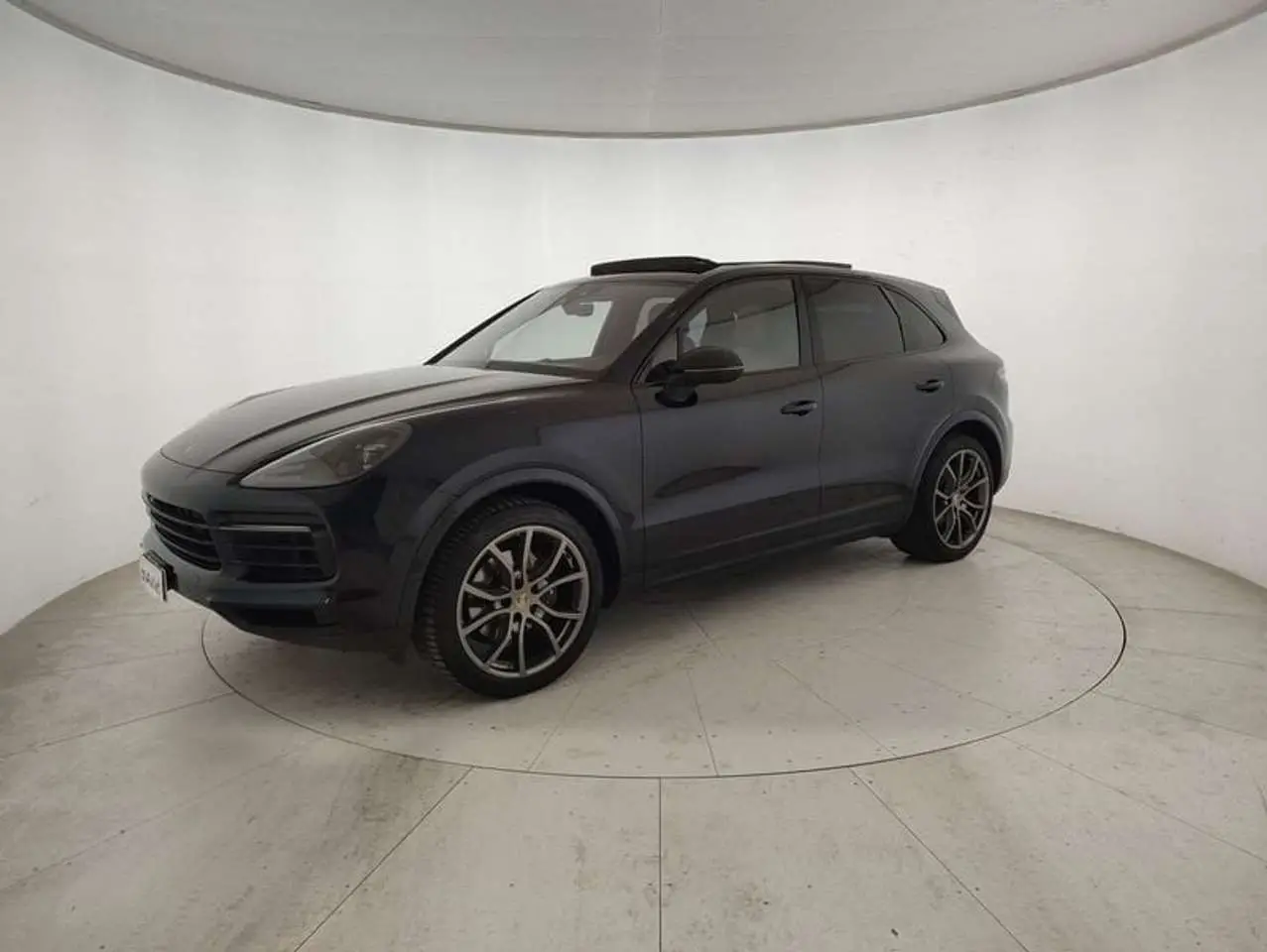 Photo 1 : Porsche Cayenne 2019 Essence