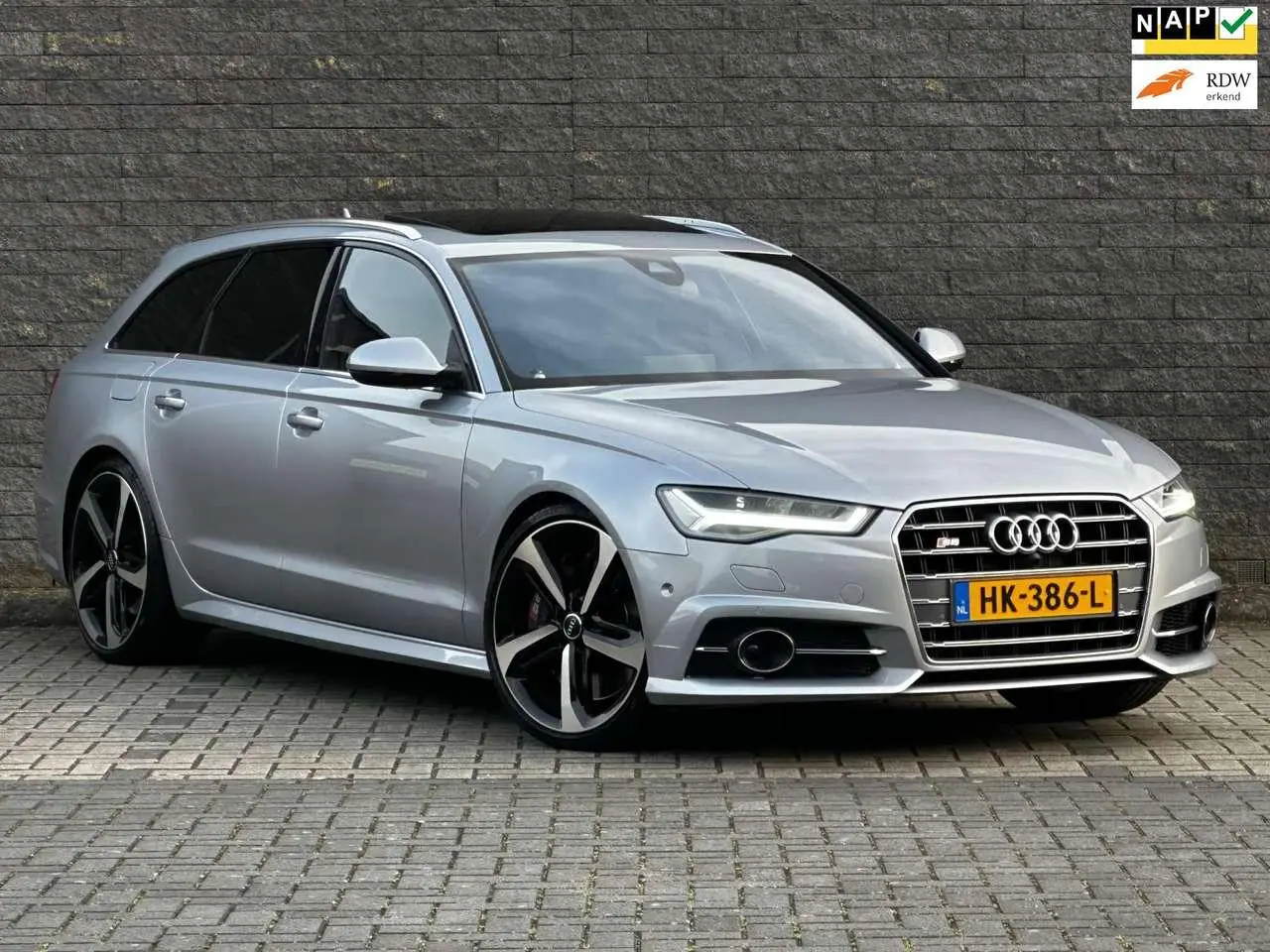 Photo 1 : Audi S6 2015 Essence