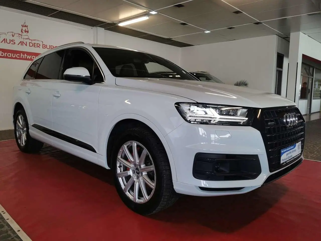 Photo 1 : Audi Q7 2017 Petrol