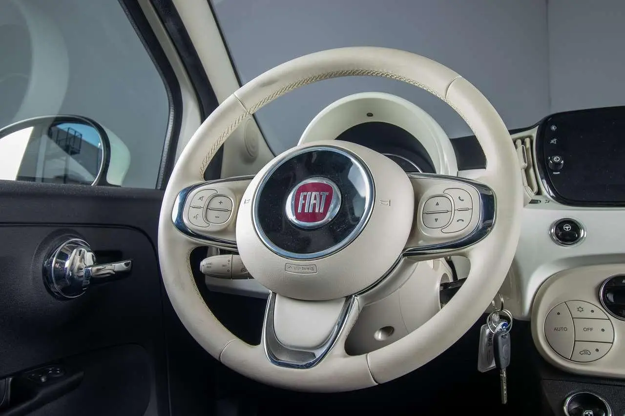 Photo 1 : Fiat 500 2023 Hybride