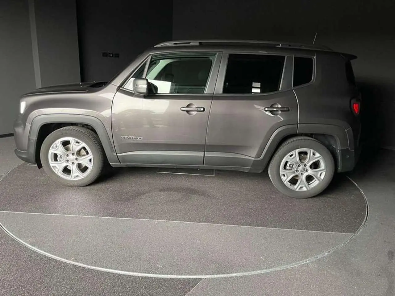 Photo 1 : Jeep Renegade 2021 Essence