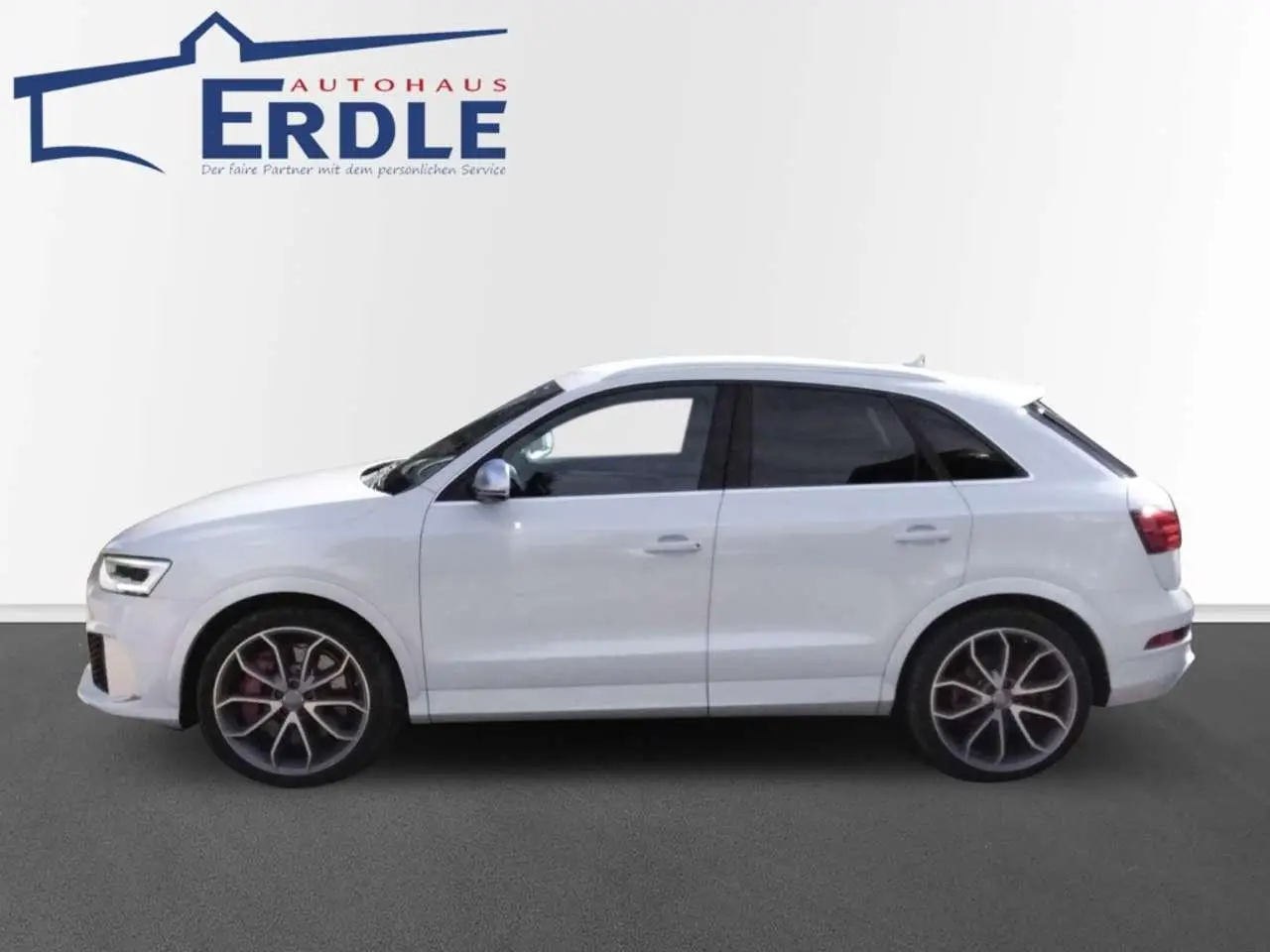 Photo 1 : Audi Rsq3 2016 Essence