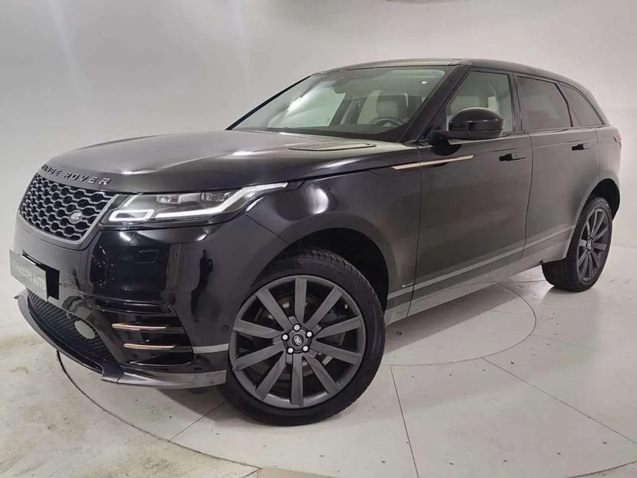 Photo 1 : Land Rover Range Rover Velar 2019 Diesel