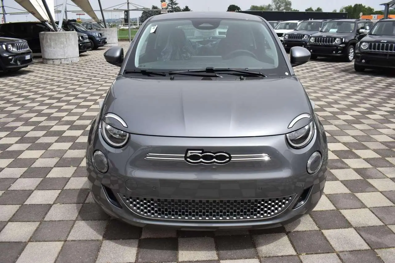 Photo 1 : Fiat 500 2023 Électrique