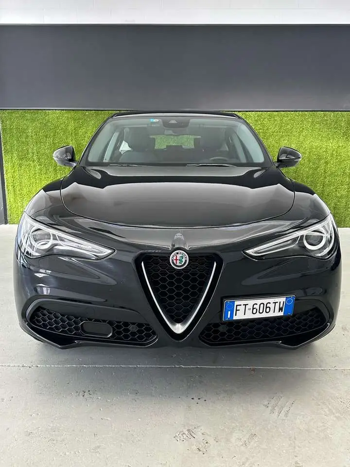 Photo 1 : Alfa Romeo Stelvio 2018 Diesel