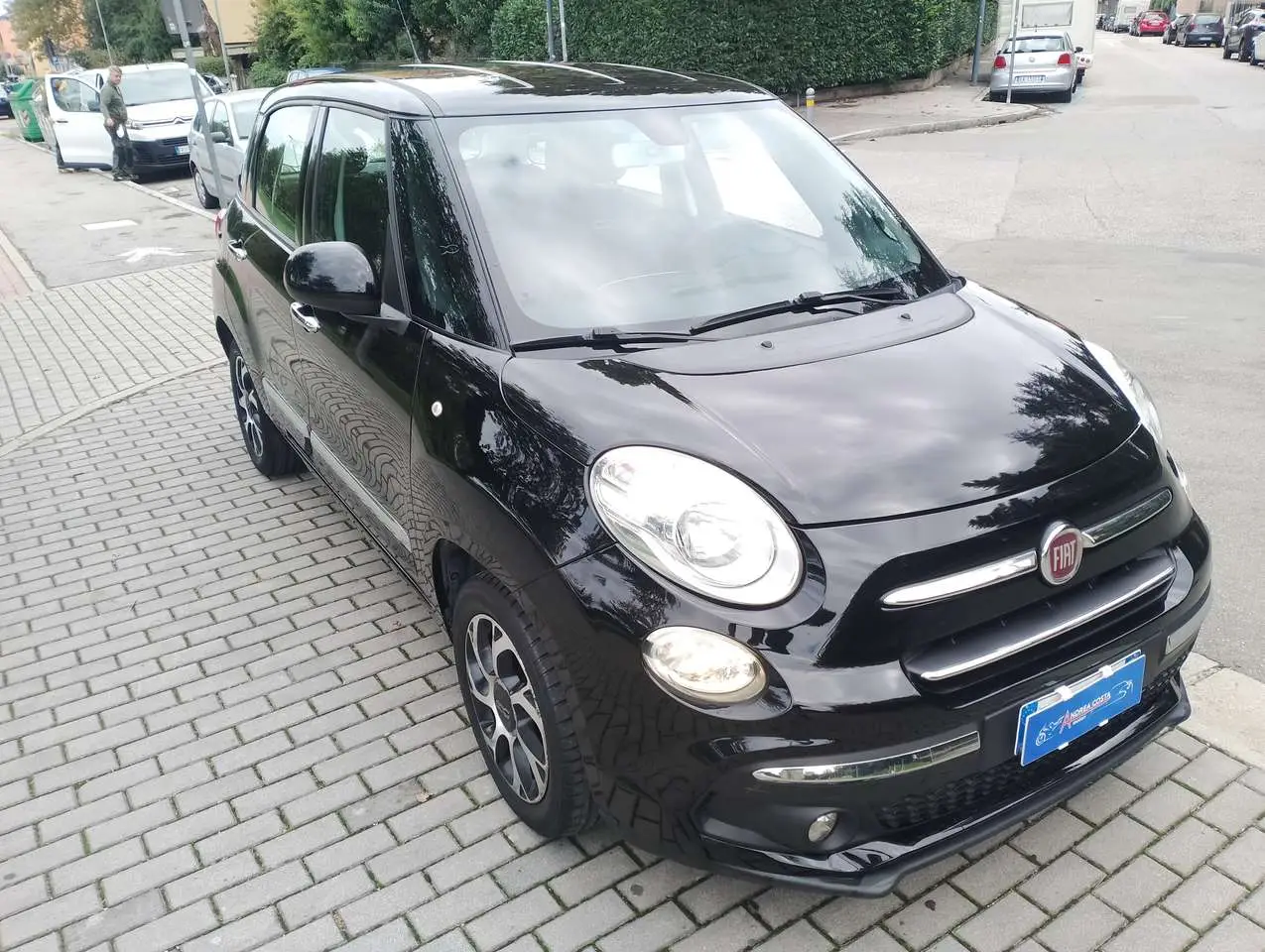 Photo 1 : Fiat 500l 2017 Petrol