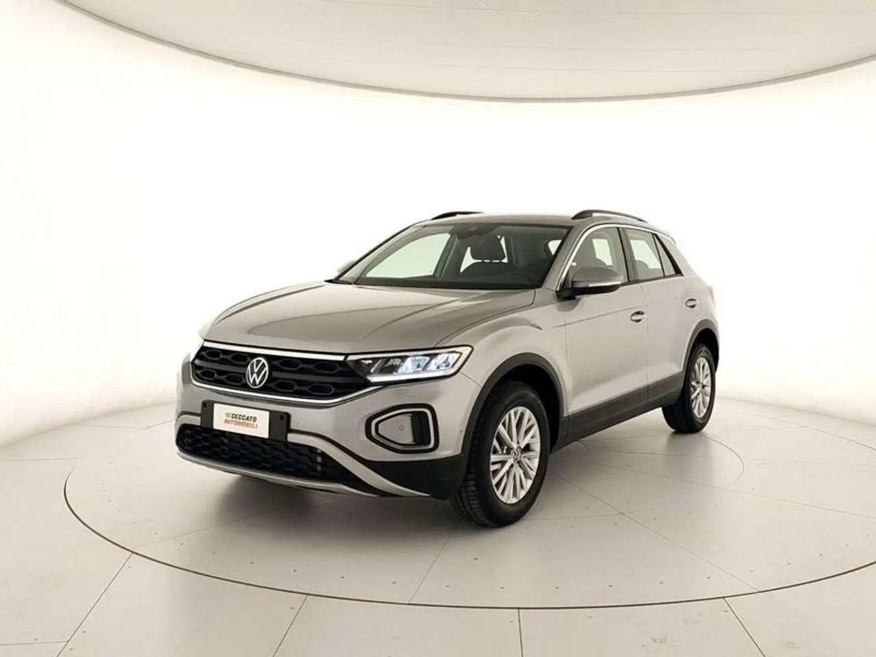 Photo 1 : Volkswagen T-roc 2024 Diesel