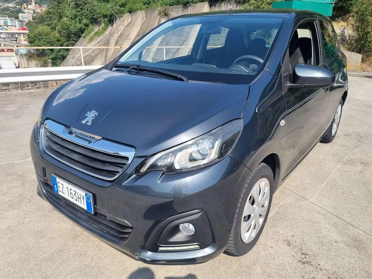 Photo 1 : Peugeot 108 2015 Petrol