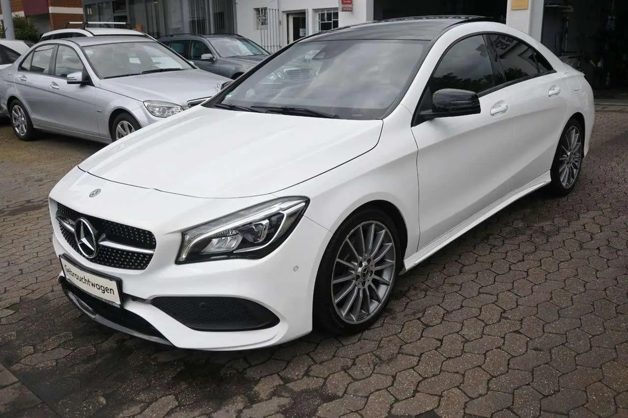 Photo 1 : Mercedes-benz Classe Cla 2019 Petrol