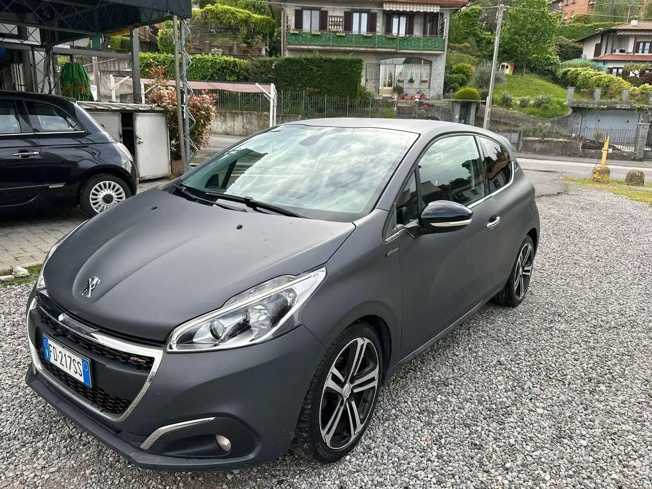 Photo 1 : Peugeot 208 2016 Diesel