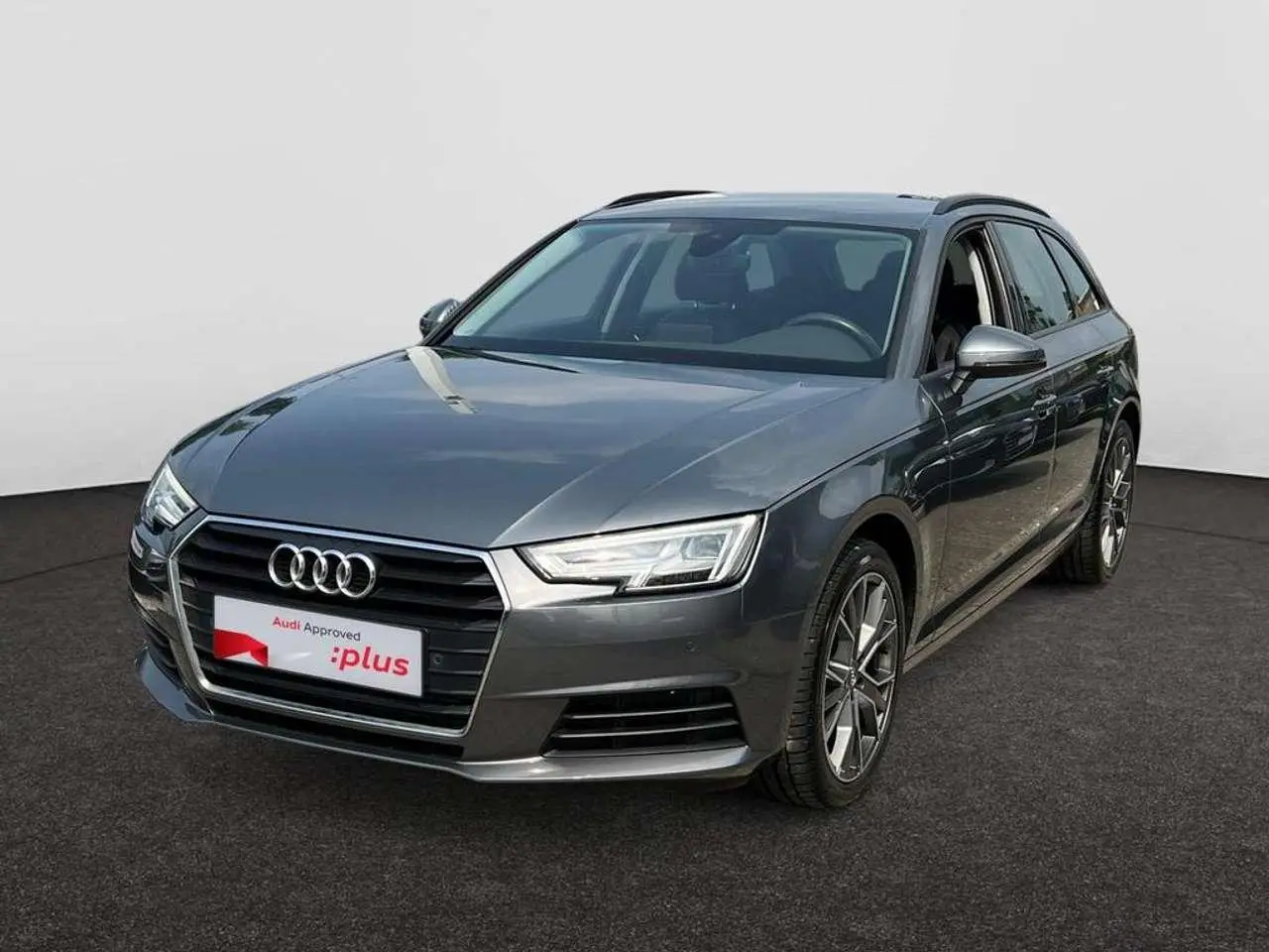 Photo 1 : Audi A4 2019 Essence