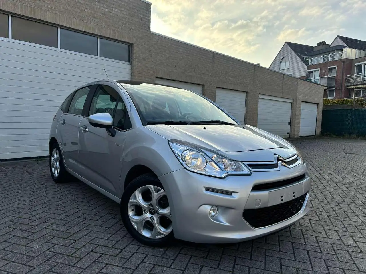 Photo 1 : Citroen C3 2015 Petrol