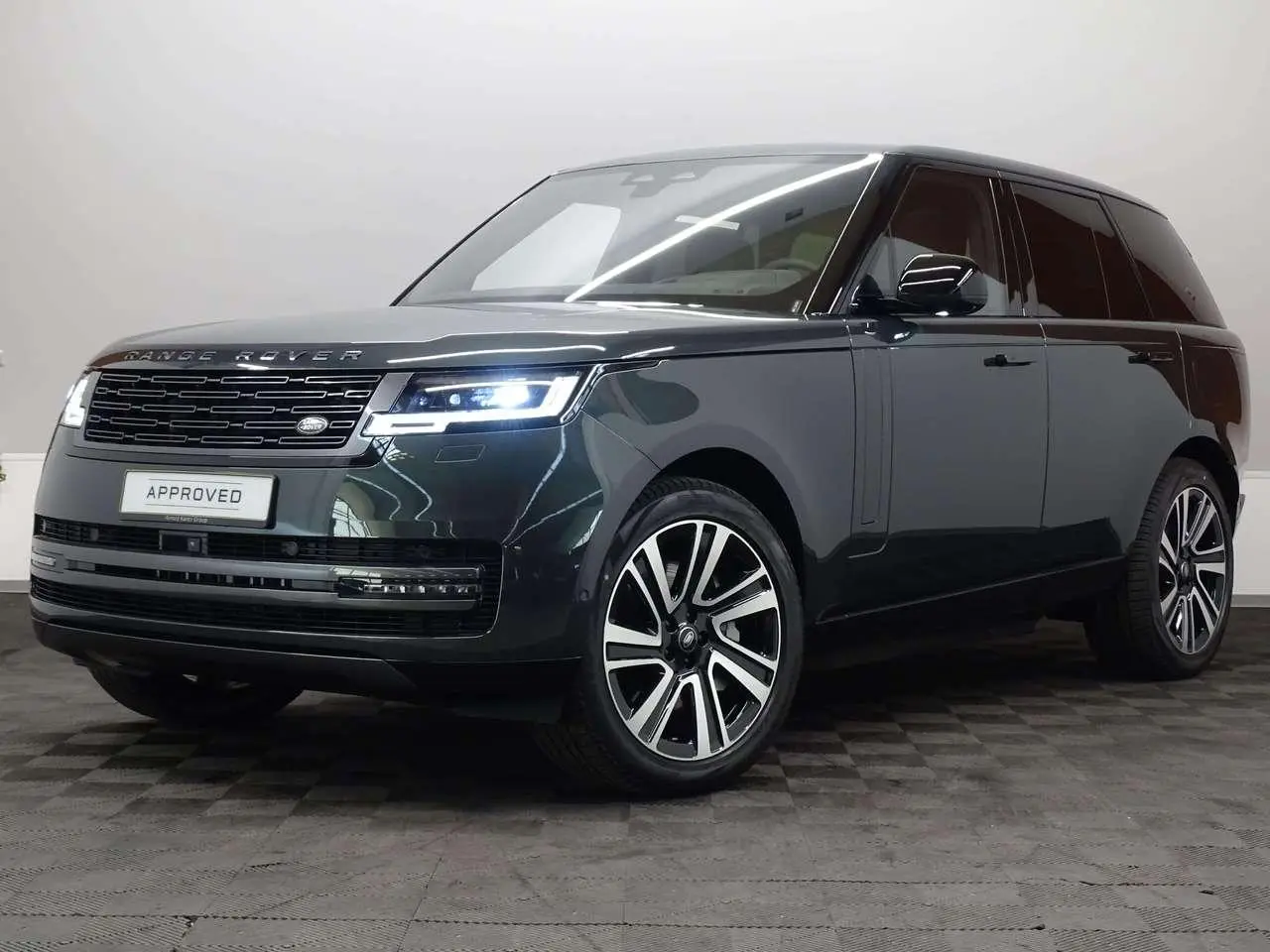 Photo 1 : Land Rover Range Rover 2024 Petrol