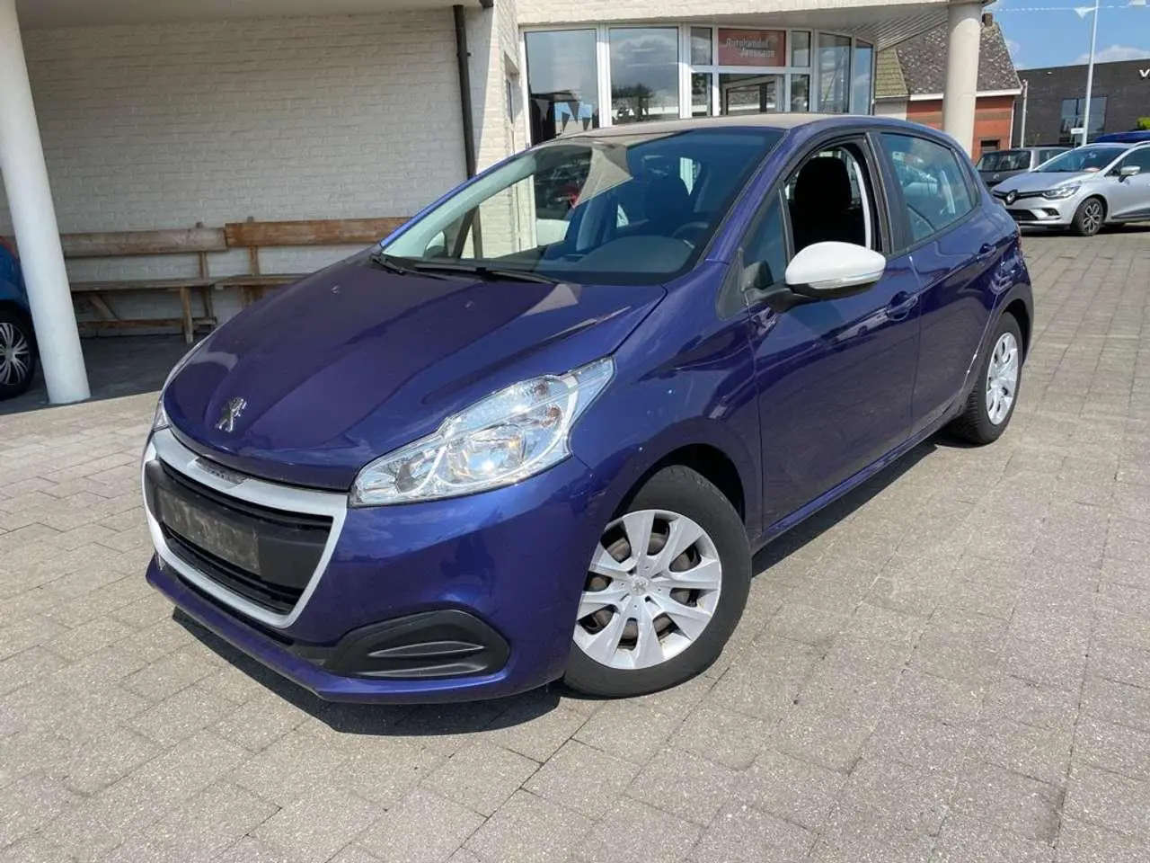 Photo 1 : Peugeot 208 2018 Petrol