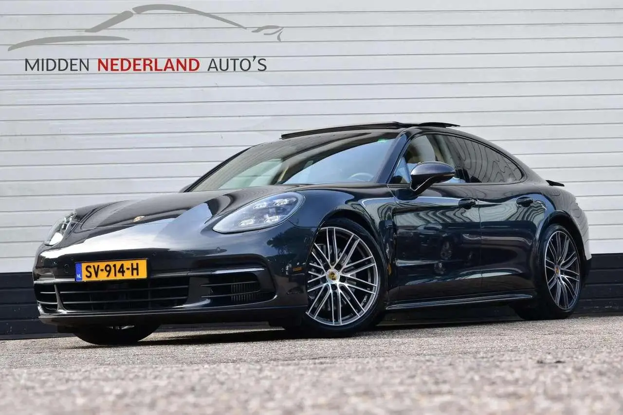 Photo 1 : Porsche Panamera 2018 Hybride