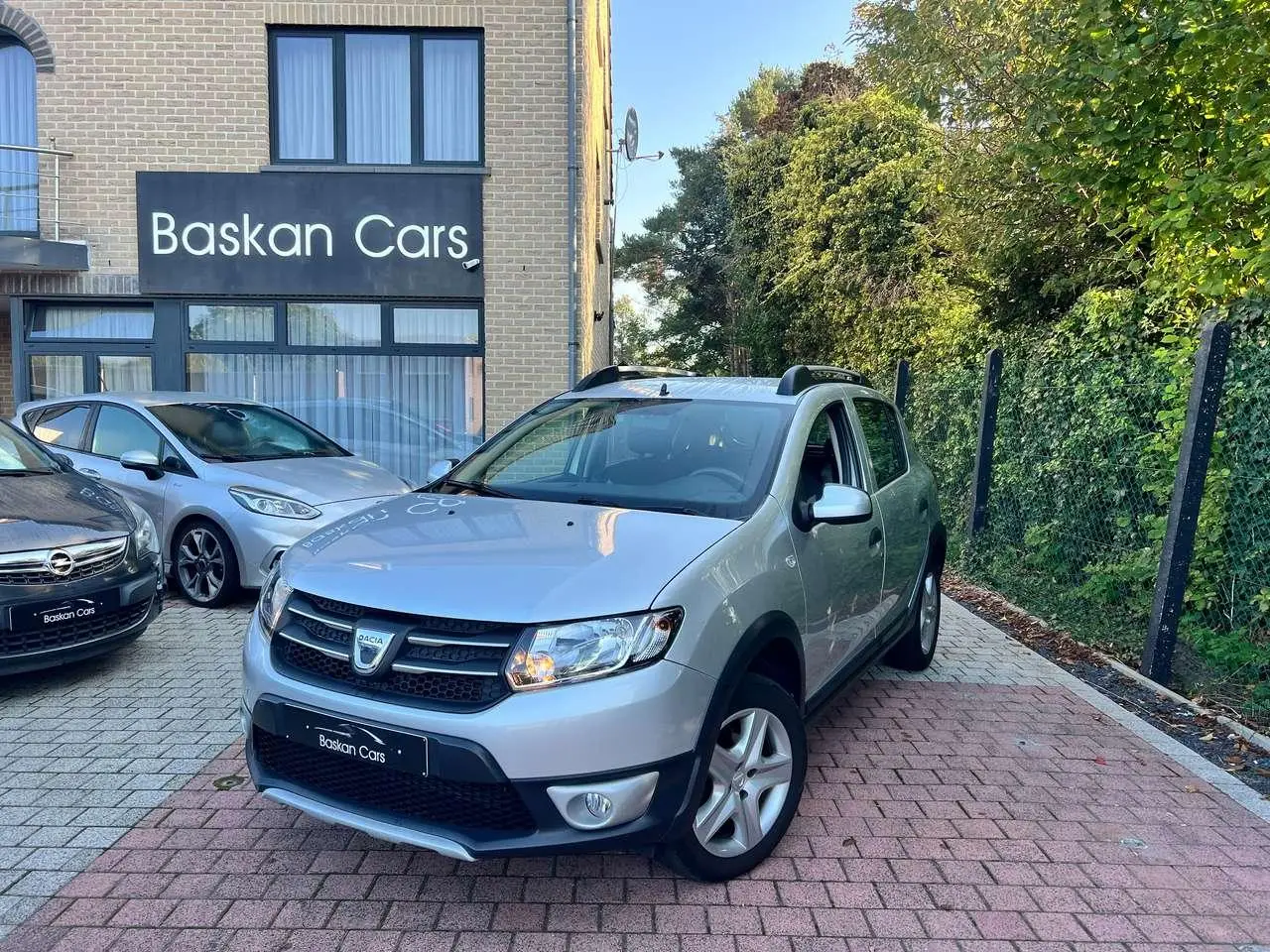 Photo 1 : Dacia Sandero 2016 Petrol