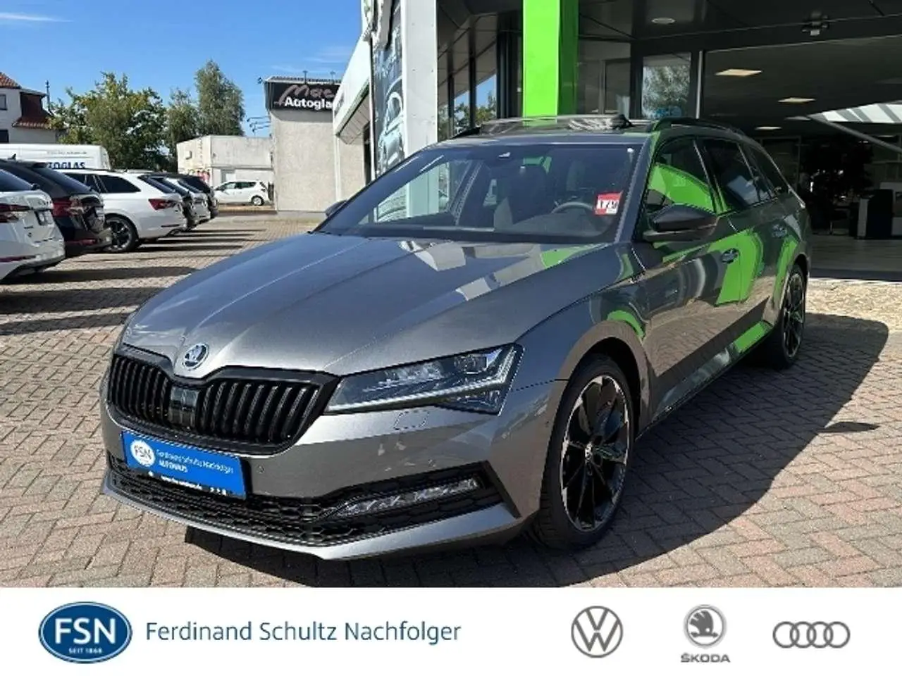 Photo 1 : Skoda Superb 2023 Petrol