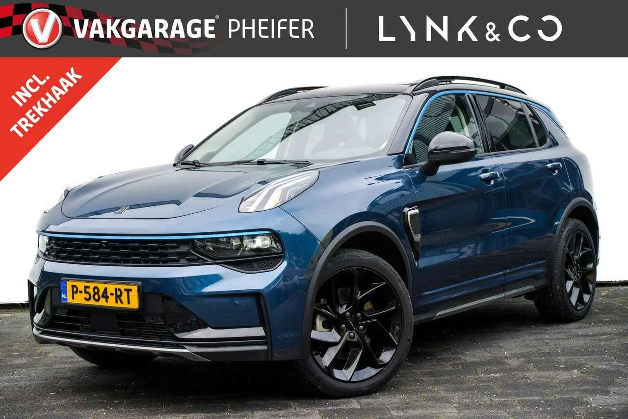 Photo 1 : Lynk & Co 01 2022 Hybrid