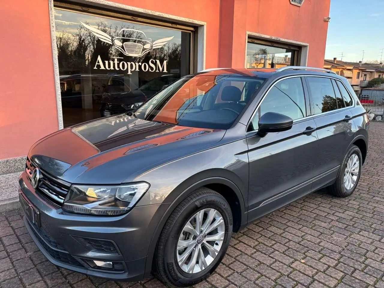 Photo 1 : Volkswagen Tiguan 2018 Diesel