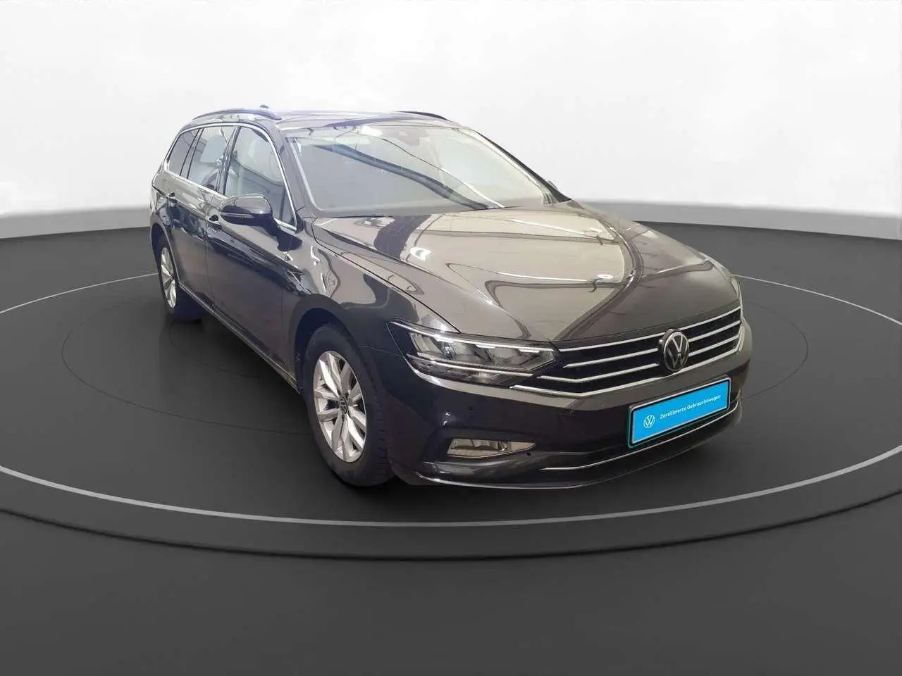 Photo 1 : Volkswagen Passat 2024 Essence