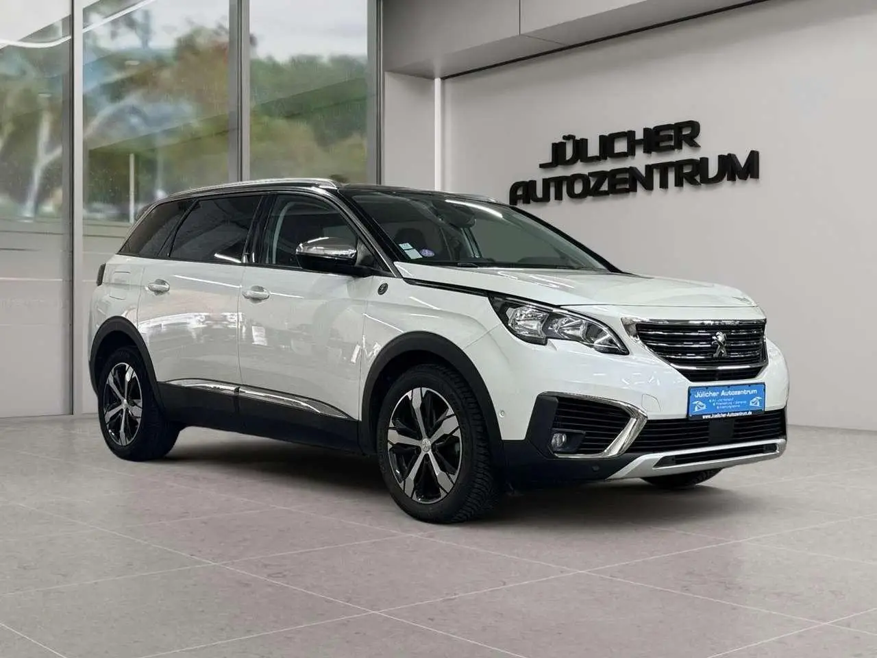 Photo 1 : Peugeot 5008 2018 Essence