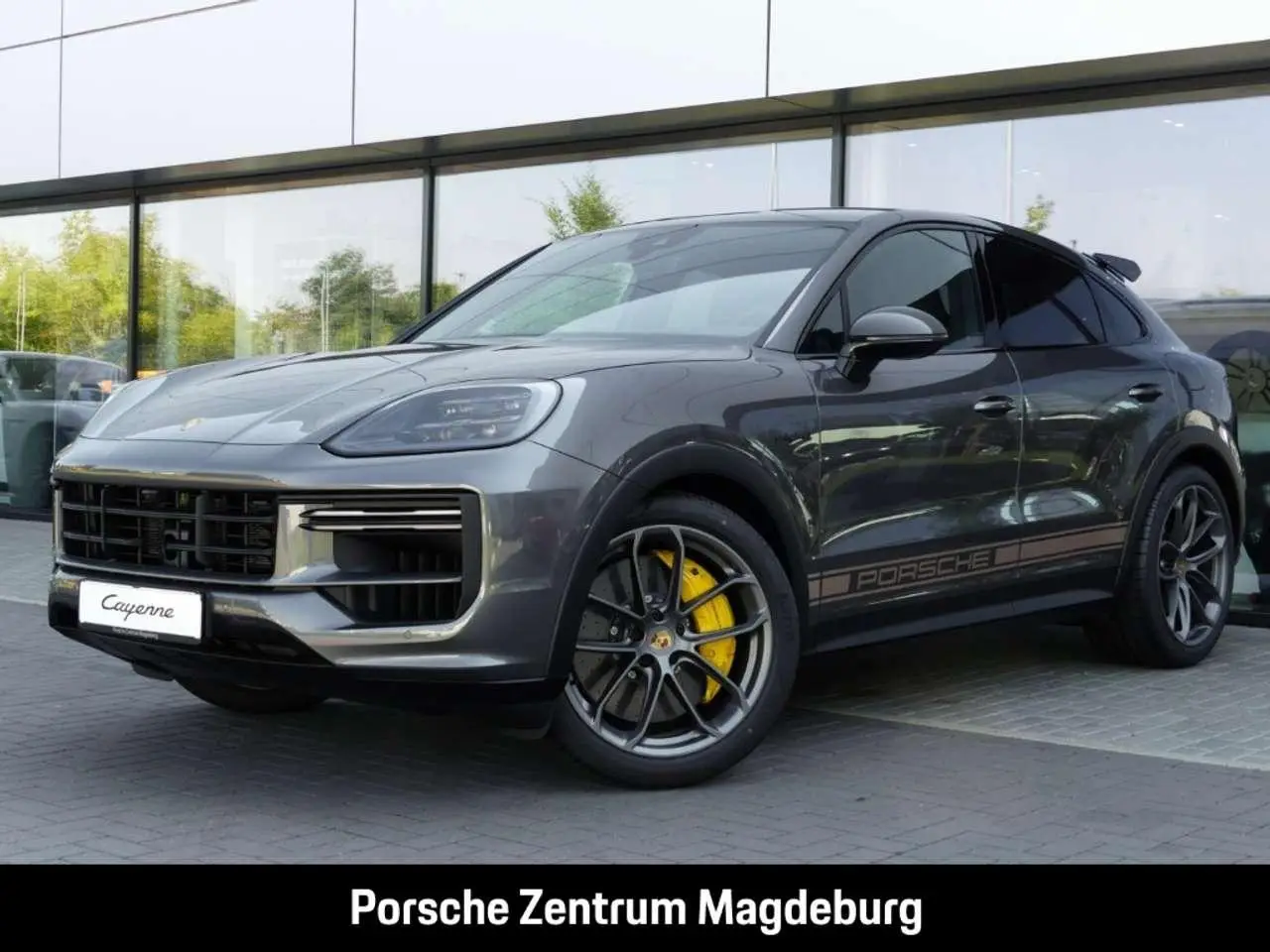 Photo 1 : Porsche Cayenne 2024 Hybrid