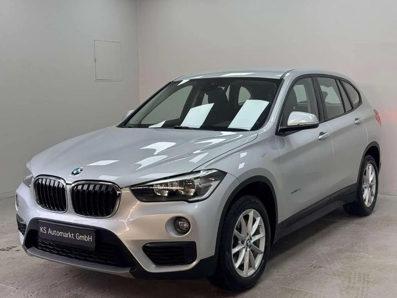 Photo 1 : Bmw X1 2016 Essence