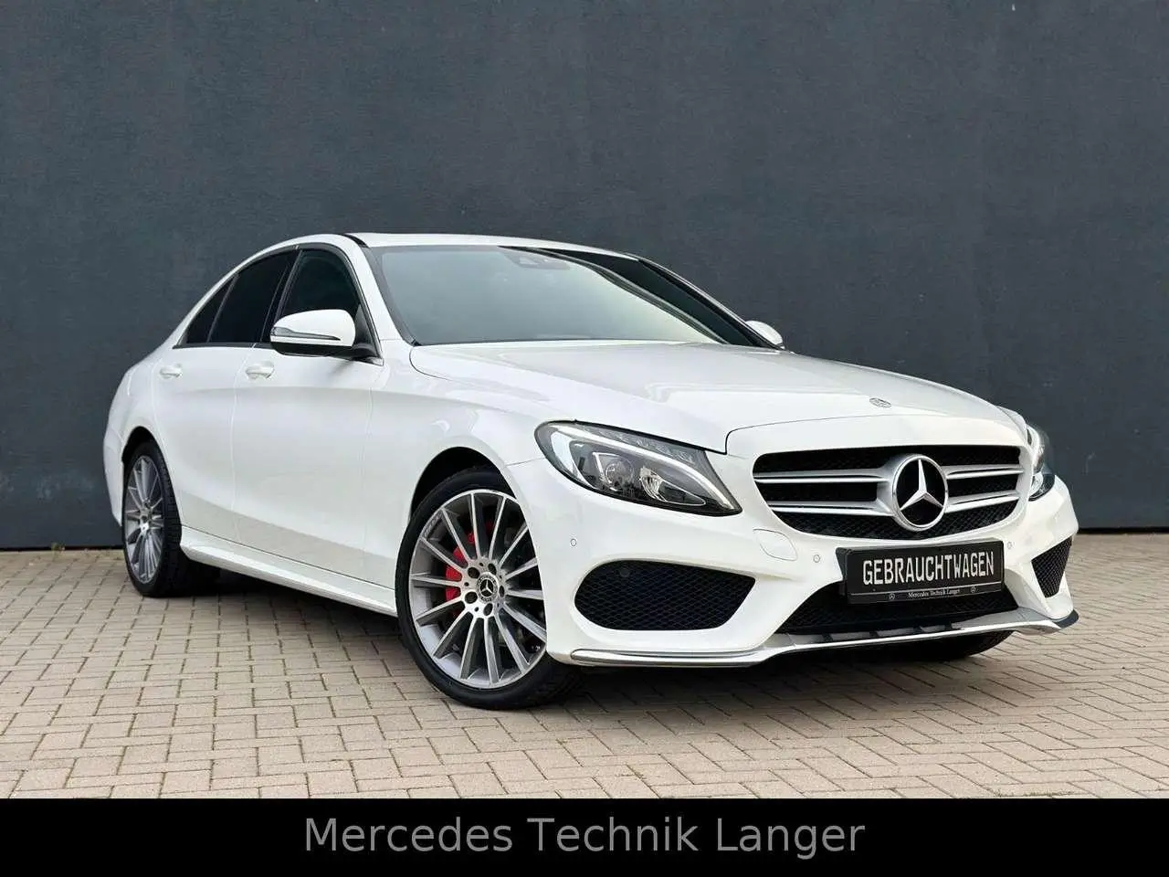 Photo 1 : Mercedes-benz Classe C 2018 Petrol