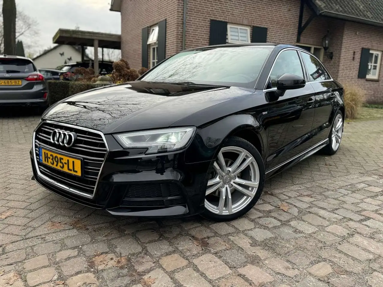 Photo 1 : Audi A3 2020 Petrol