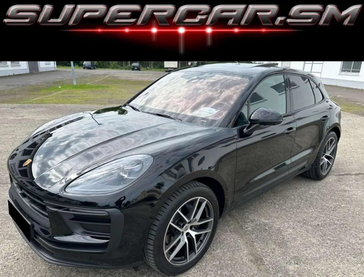 Photo 1 : Porsche Macan 2023 Essence