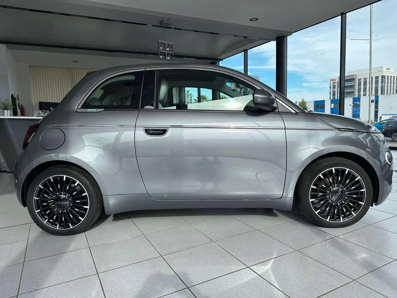 Photo 1 : Fiat 500 2021 Électrique