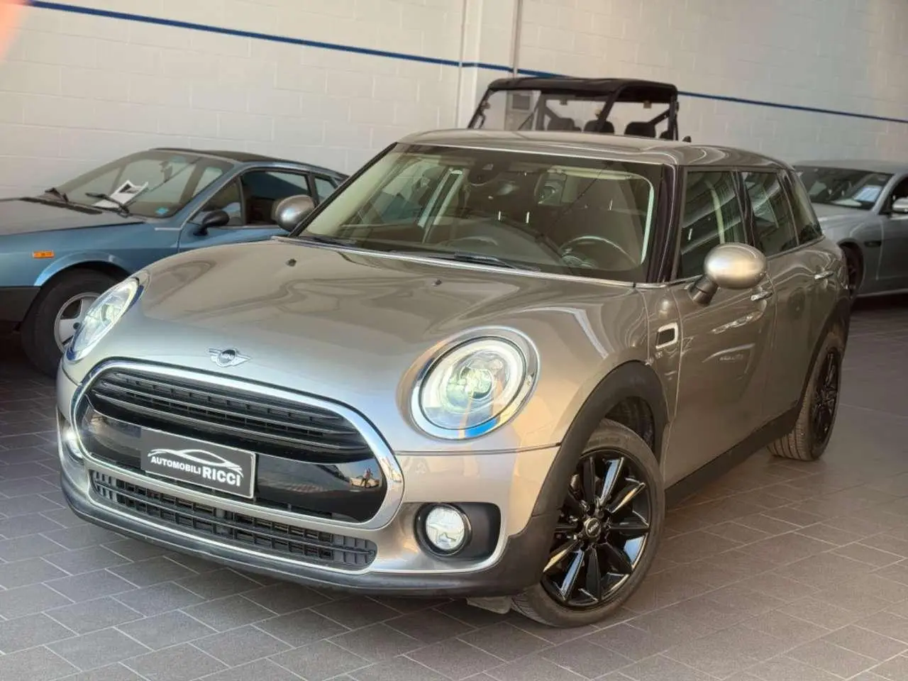 Photo 1 : Mini Cooper 2016 Diesel