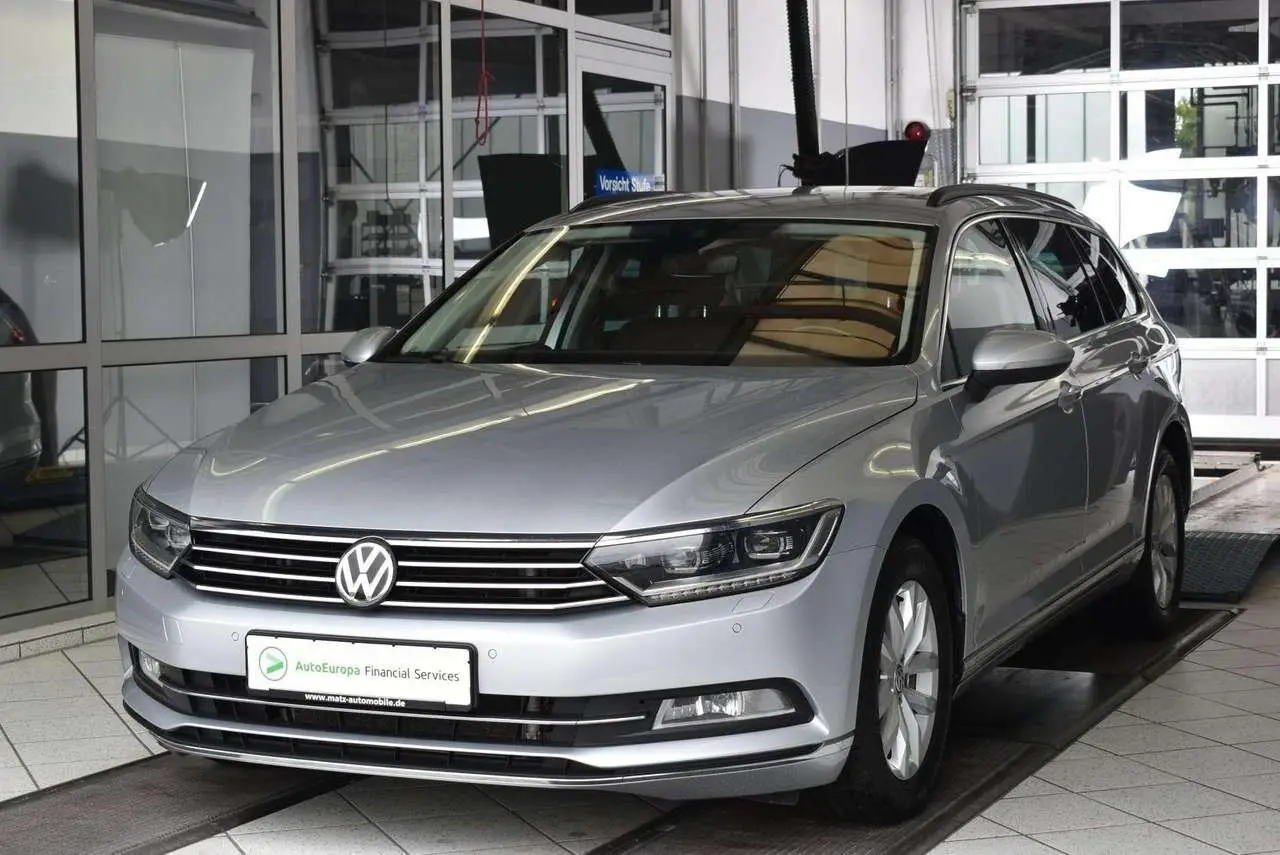 Photo 1 : Volkswagen Passat 2019 Diesel