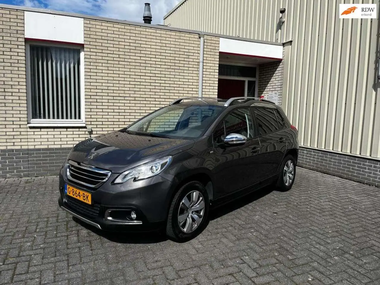 Photo 1 : Peugeot 2008 2016 Petrol