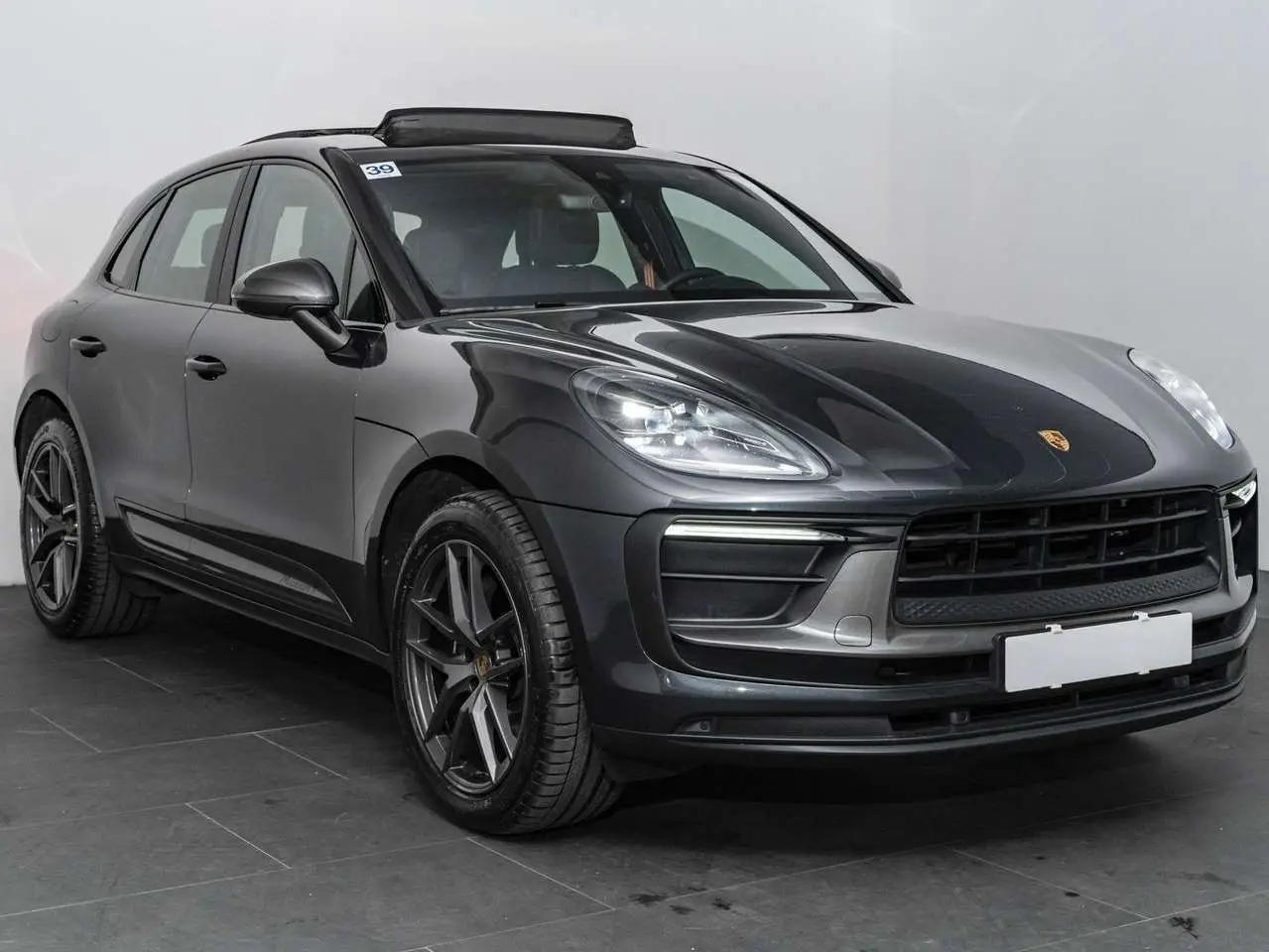 Photo 1 : Porsche Macan 2022 Essence