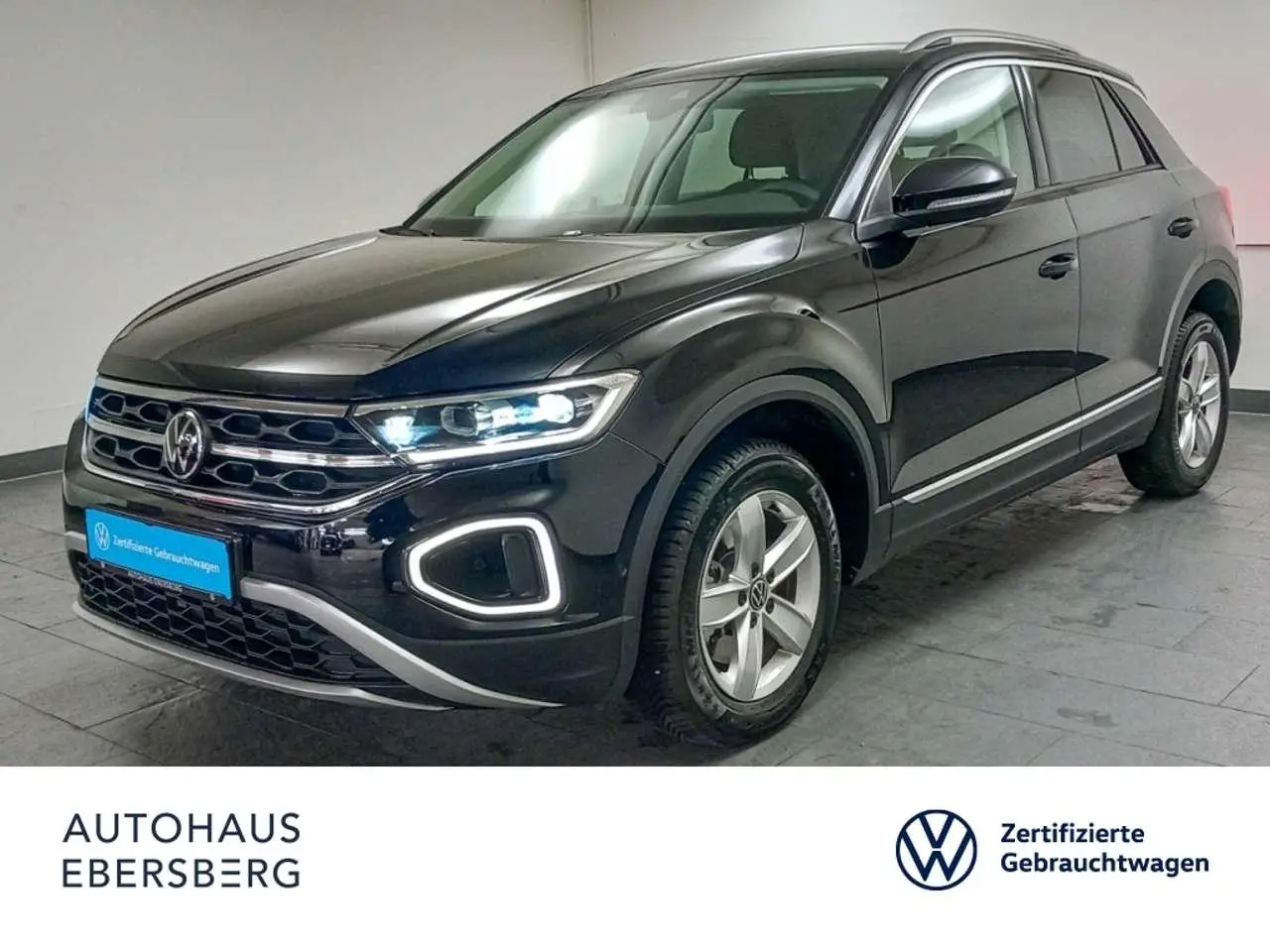 Photo 1 : Volkswagen T-roc 2022 Essence