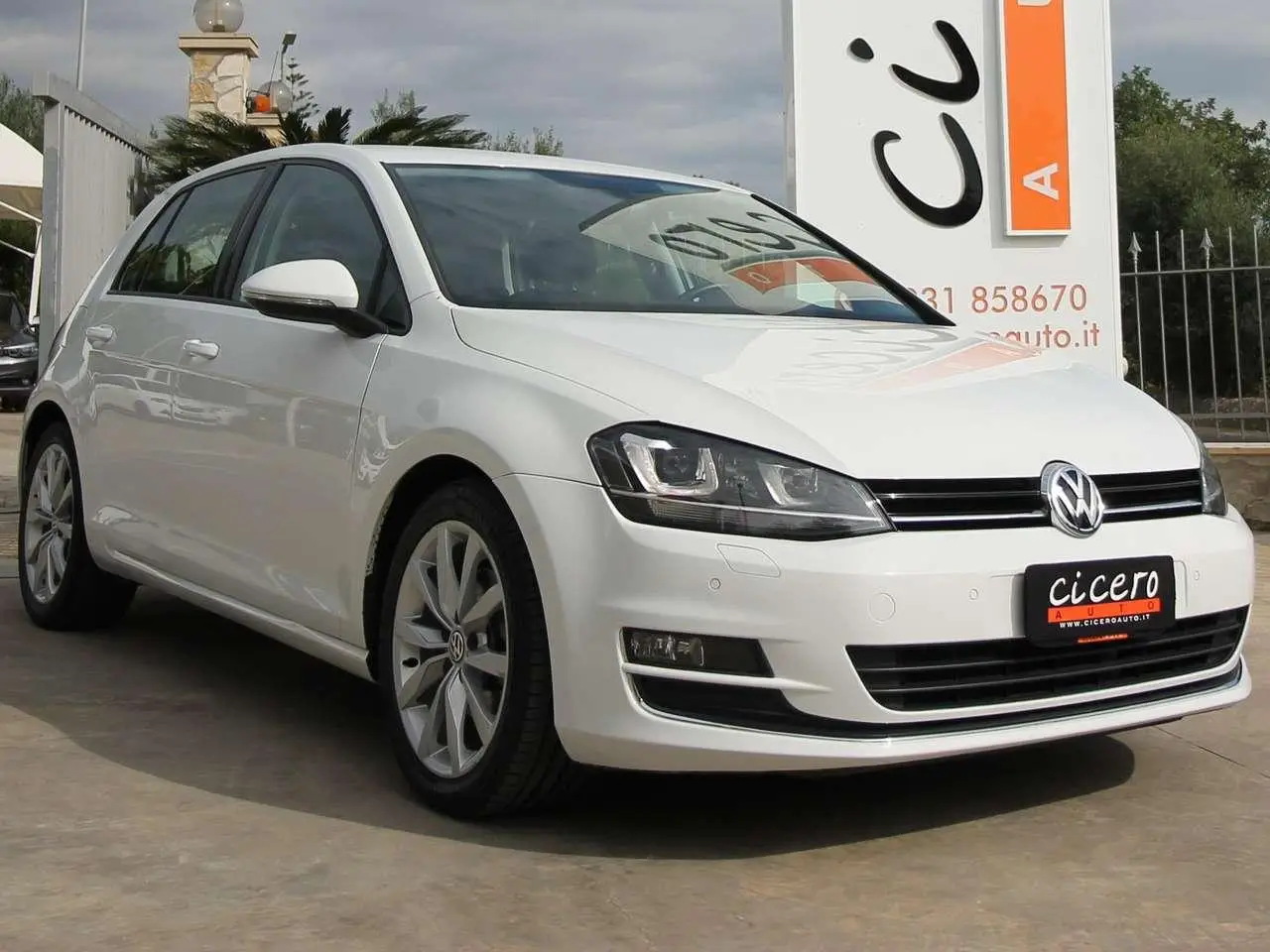 Photo 1 : Volkswagen Golf 2016 Diesel