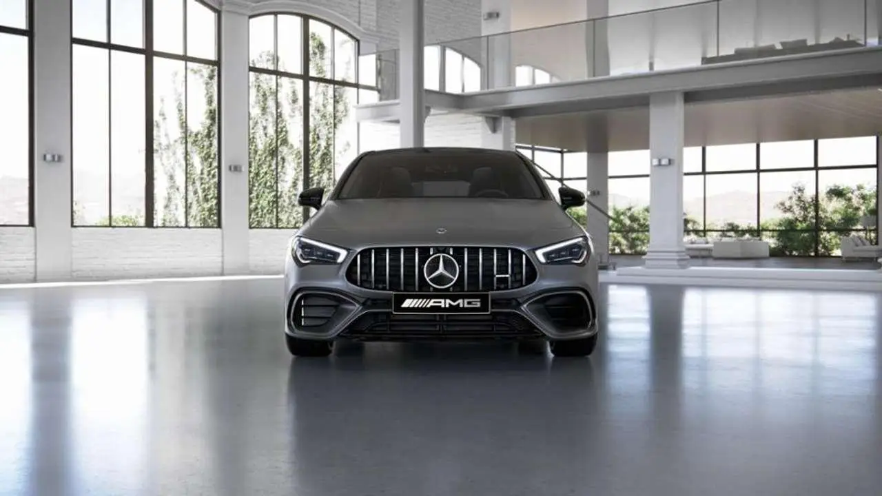 Photo 1 : Mercedes-benz Classe Cla 2023 Essence