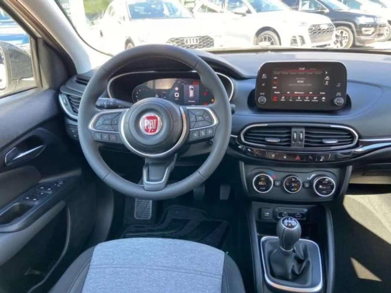 Photo 1 : Fiat Tipo 2022 Petrol