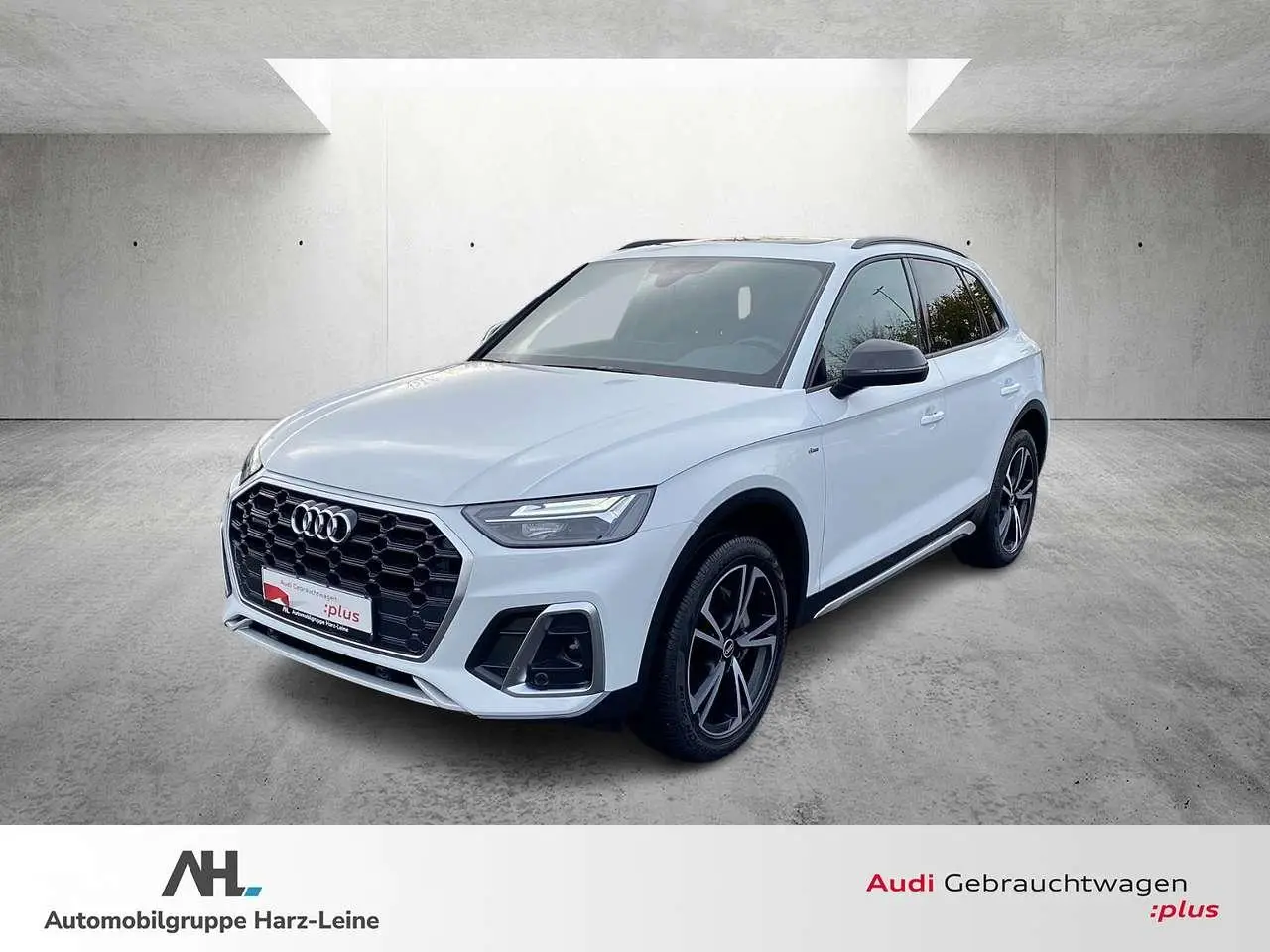 Photo 1 : Audi Q5 2021 Hybride